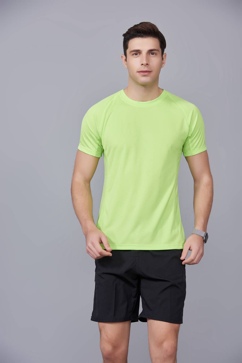 純色T恤  簡(jiǎn)約大方經(jīng)典時(shí)尚  果綠色